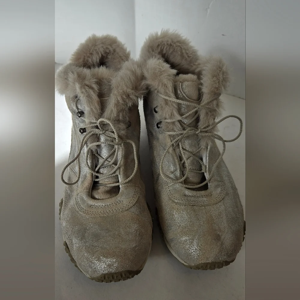 kangaROOS Beige Fur-Lined Winter Boots